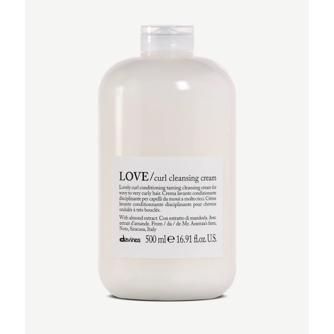 Davines LOVE Curl Cleansing Cream for Wavy and Curly Hair 500ml — Shampoo Davines LOVE Curl Cleansing Cream for Wavy and Curly Hair 500ml — Shampoo